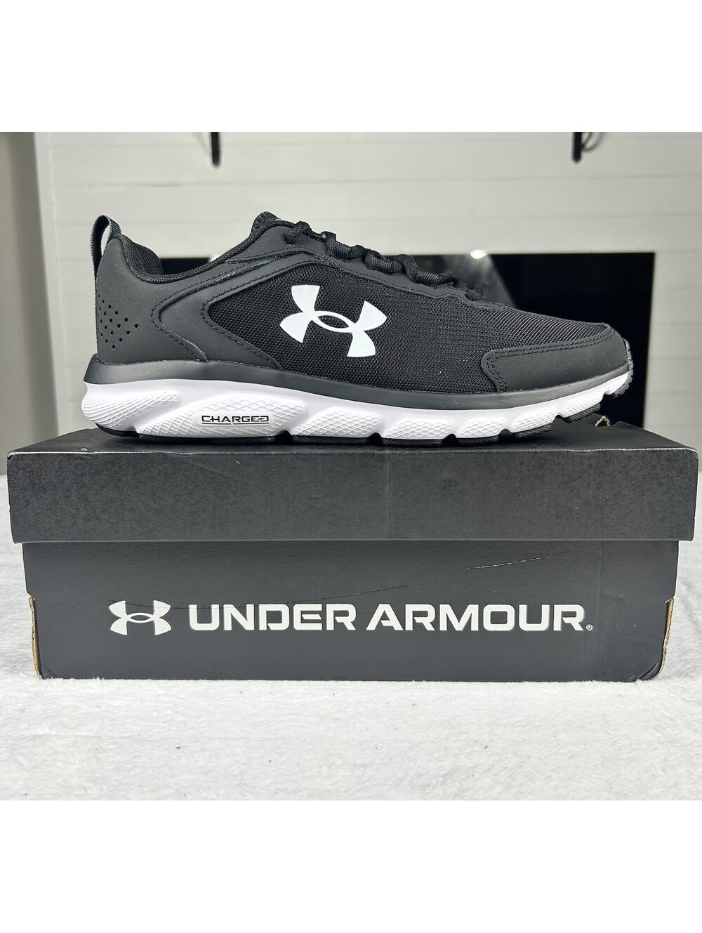 Under Armour Charged Assert 9 Running Sneakers Men's Size 9 Black Athletic Shoes